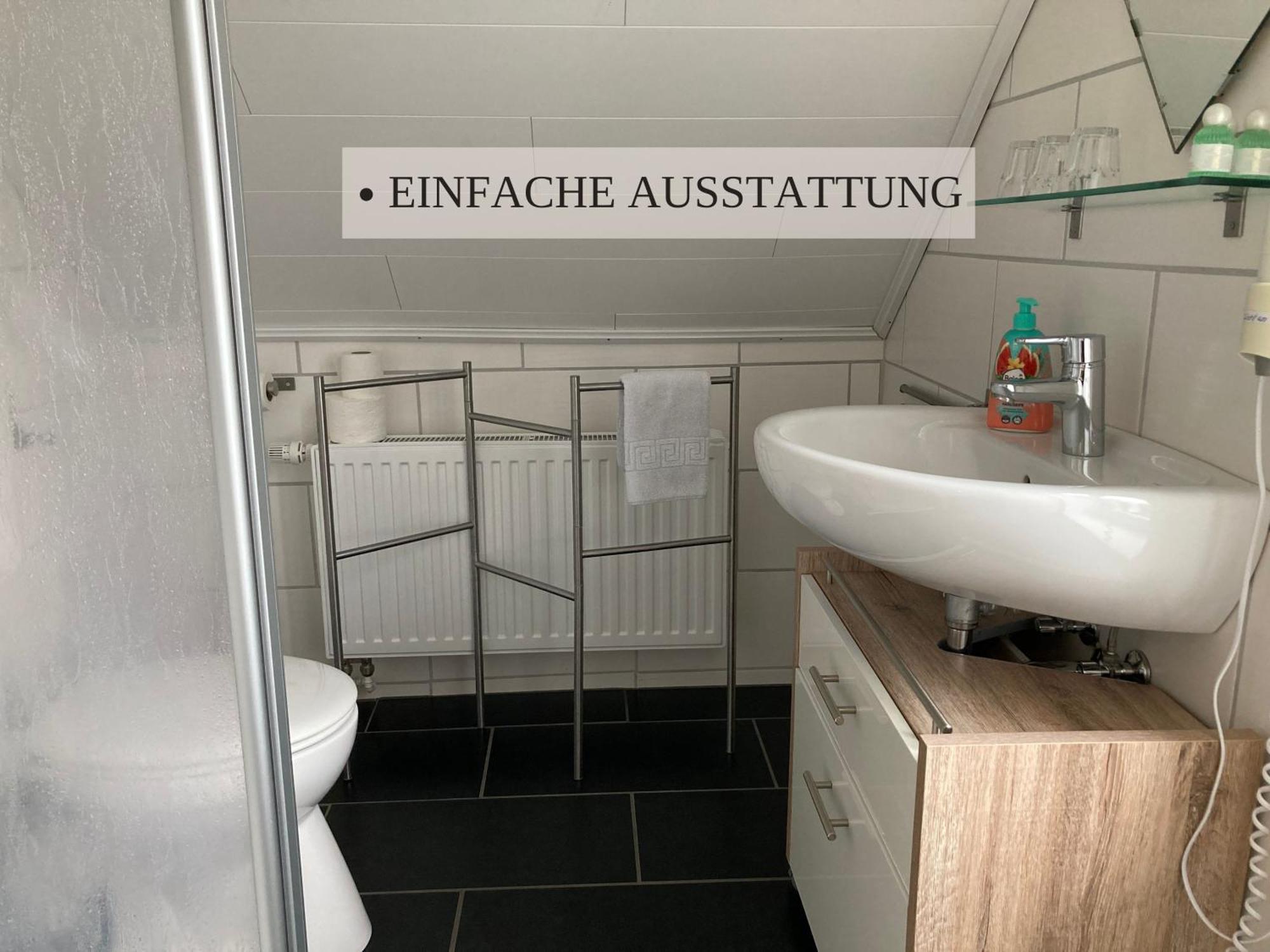 Haus Krabbe Apartments, Zentral Gelegen Im Idyllischen Nordseeort Zwischen Bremerhaven Und Cuxhaven, Hunde Kostenfrei Willkommen, Hauseigene Kostenfreie Parkplaetze Wremen Ngoại thất bức ảnh